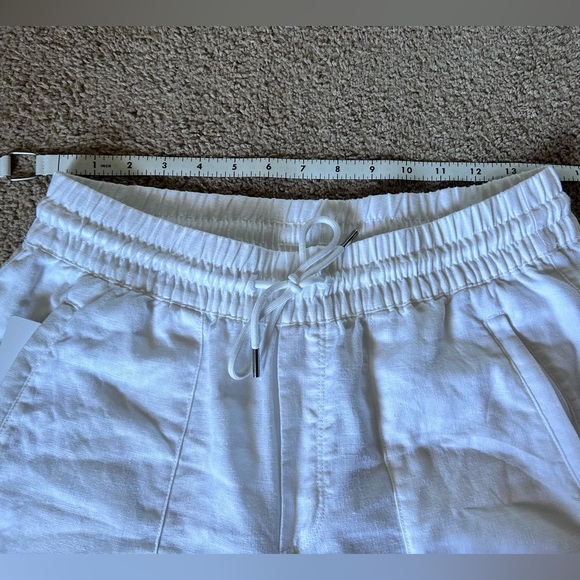 ATHLETA Retreat Wide Leg Linen Pant in Calla Lily, Size Small ‼️SOLD OUT‼️ - Picture 4 of 11